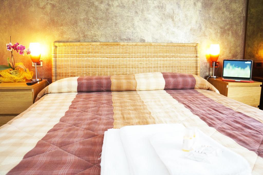 B&B Stephany Тирано Номер фото