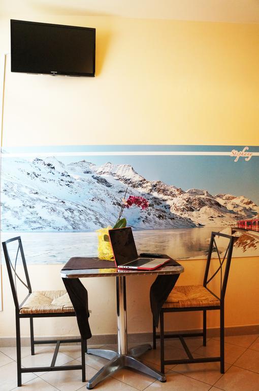 B&B Stephany Тирано Номер фото