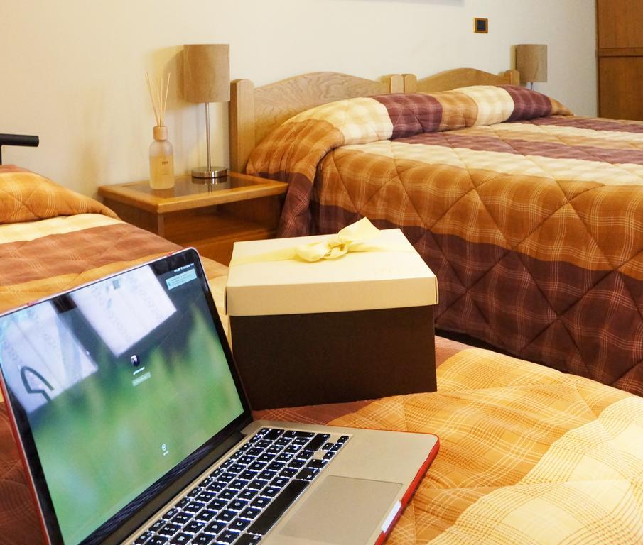 B&B Stephany Тирано Номер фото